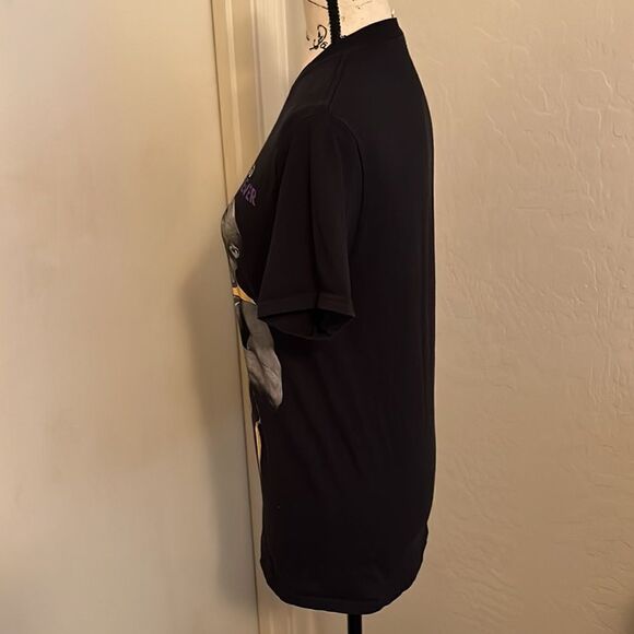 Kobe Bryant Black Memorial Graphic Shirt - Picture 2 of 7